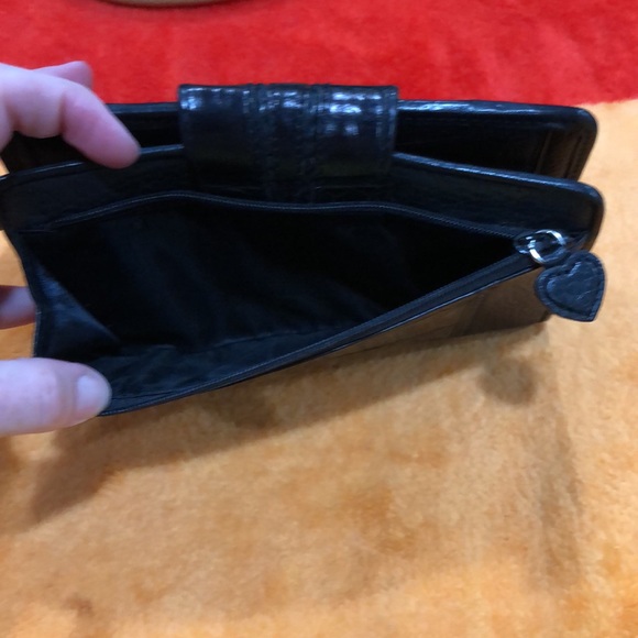 Brighton Leather Wallet - Picture 7 of 10